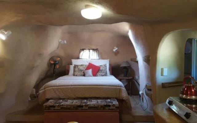 Rockwood Earth Lodge