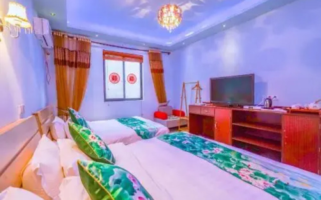 Yiyun South Lake Gallery Boutique Hotel