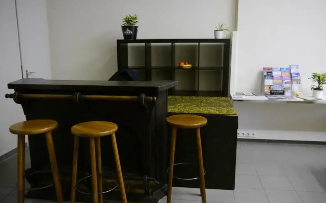 Wira Guesthouse 112 - Hostel