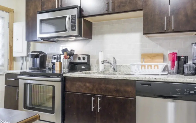 Best Vacation Home In Heart Of Downtown