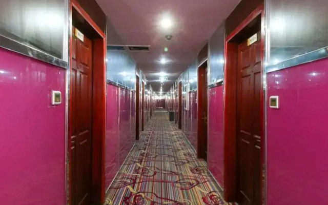 Yiwu Baiming Hotel