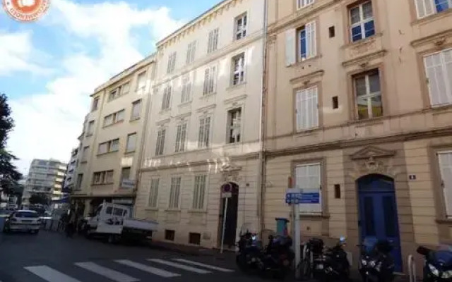 Proche Palais 6 Molière