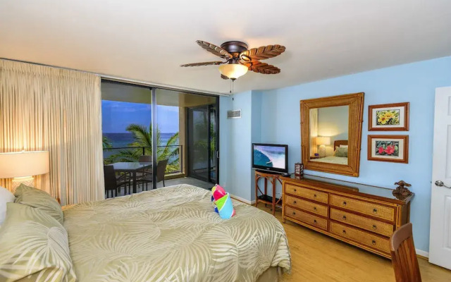 Mahana 307 by RedAwning