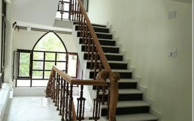 Hotel Naqash Residency