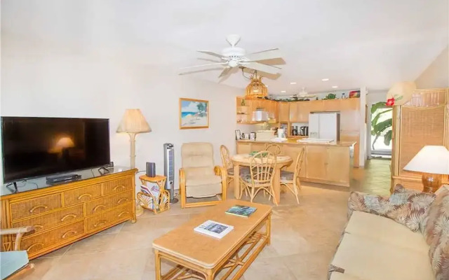 Kahana Sunset F6 - Two Bedroom Condo