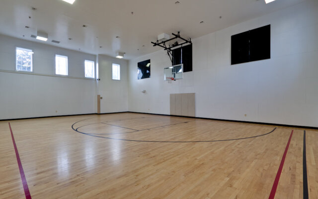 Oakwood at Avalon Crescent