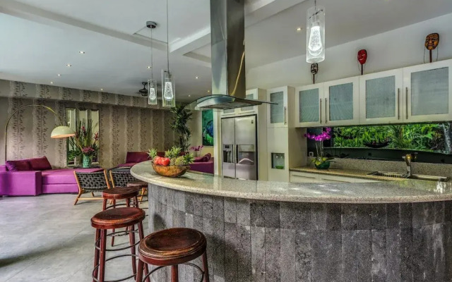 Villa Alchemy