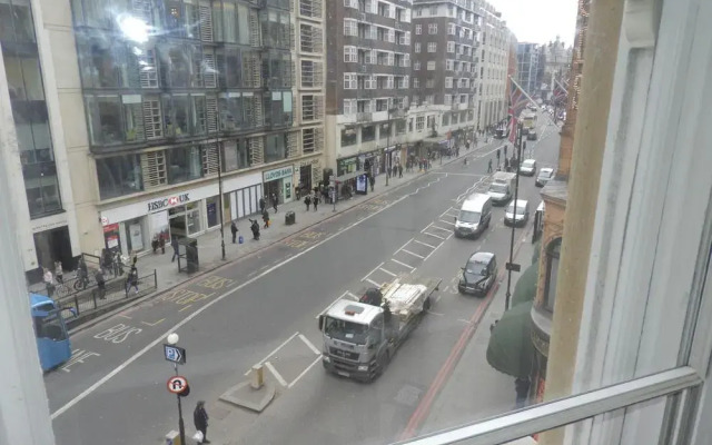 4 Beds Harrods Huge Space