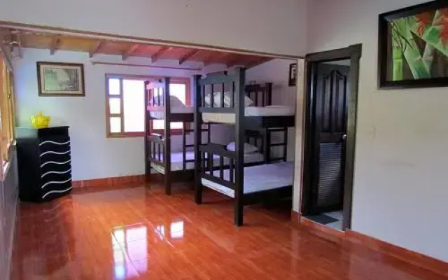 Hostal Cattleya