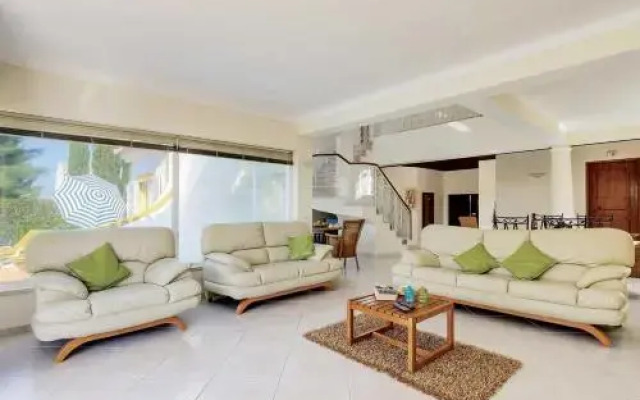 Casa Jeanic