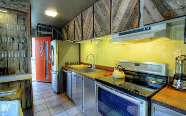 Fifth Avenue by Frias Properties