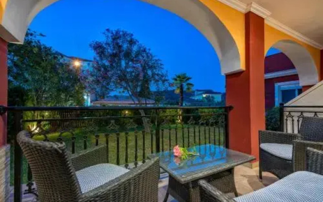 Tsiolis Studios & Apartments