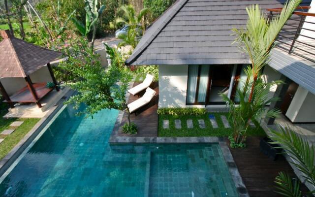 Umadauh Villa - Padang Tawang Canggu