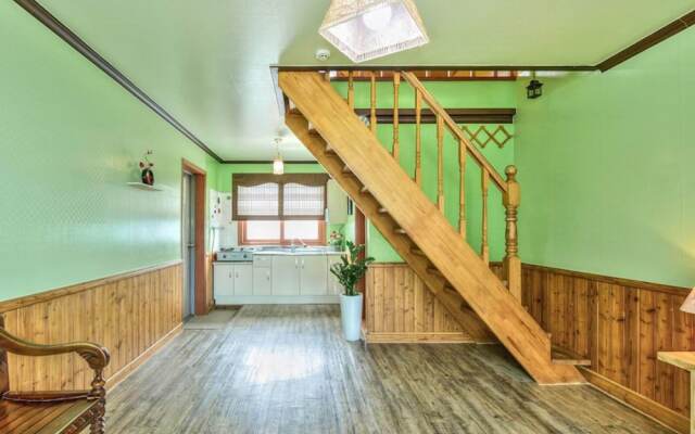 Yangyang Yemoeyson Pada Pension