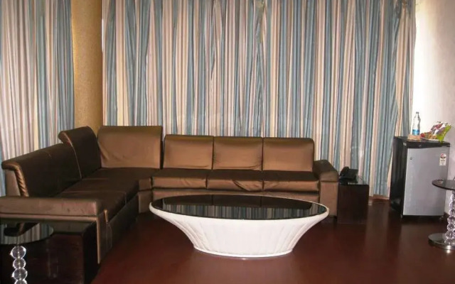 East Lite Hotel