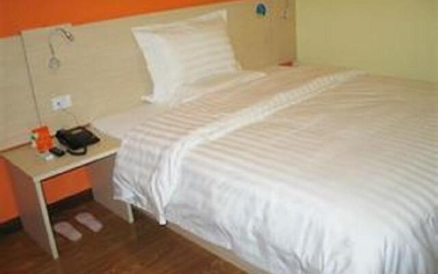 7 Days Inn Yangshuo Shilihualang Branch