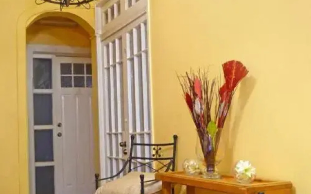 Hostal Almenas