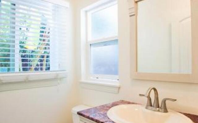 Classic Pacific Beach Two Bedroom