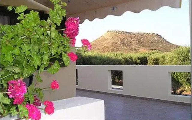 Rousolakos Apartments