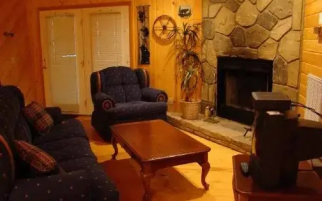 Into the Wild Cabin - 2 Br Cabin