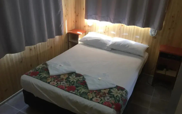 Surfside Resort Motel