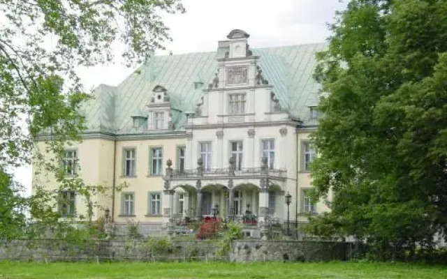 Pałac Frączków