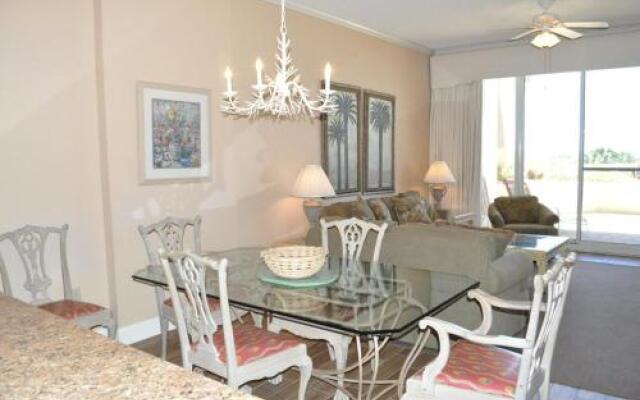 Tides 103- Flr1 -2br 2ba-Flr (8)