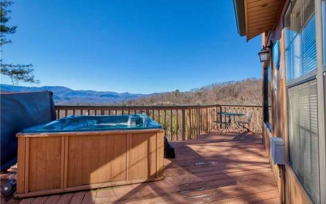 Bear Crossing - Two Bedroom Cabin