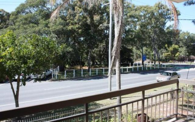 Close to Surf Beach, Surf Club, Hotel and Shops - Boyd St, Woorim