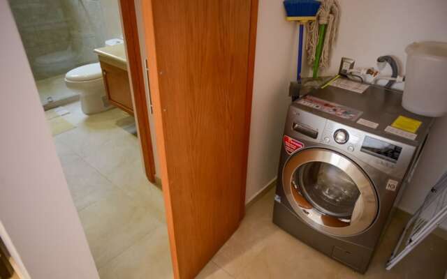 Menesse Apartment 25 26-04 by iMexico