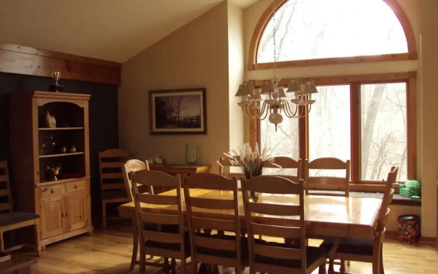 12 Southridge Drive - Three Bedroom House