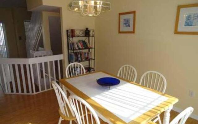 Bermuda Bay 1415 by RedAwning