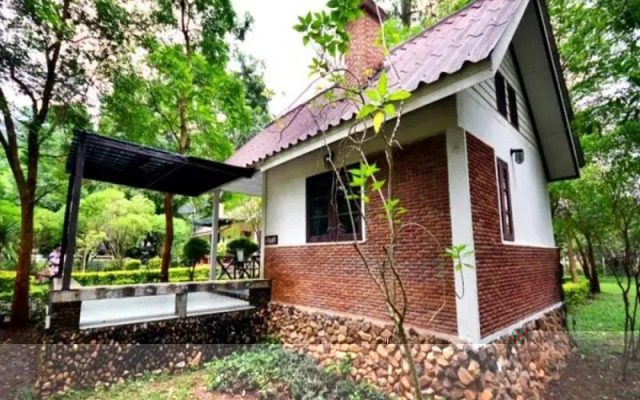 Bann Suan Nok Resort