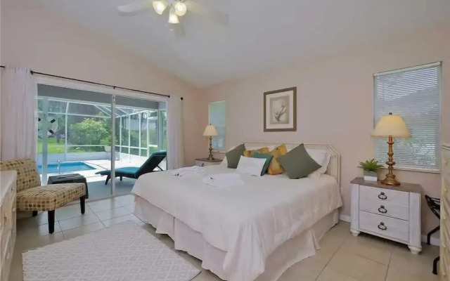 Palm Villa - Four Bedroom Home