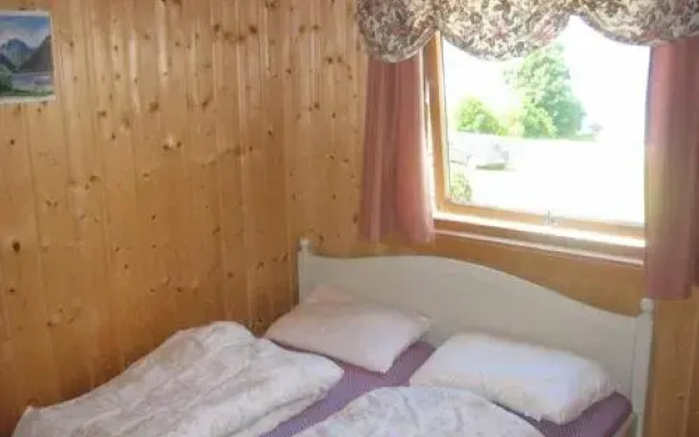 Solvang Motel & Cottages