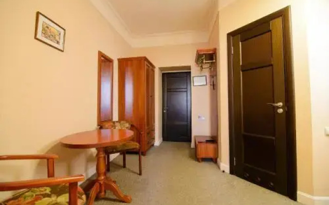 Irena Hotel