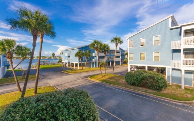 Sea Oats Condos by Hosteeva