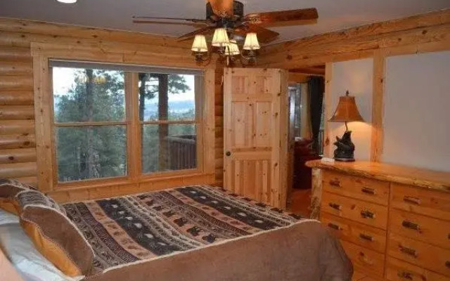 Maverick Hideaway By Redawning