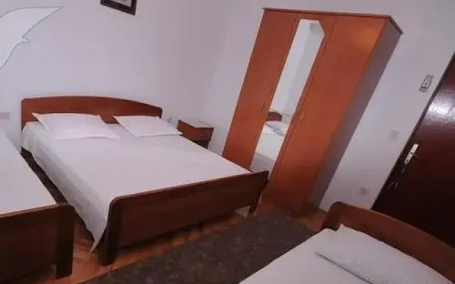 Guest House Zrinka