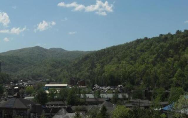 Gatlinburg Chateau Condo #304 by RedAwning