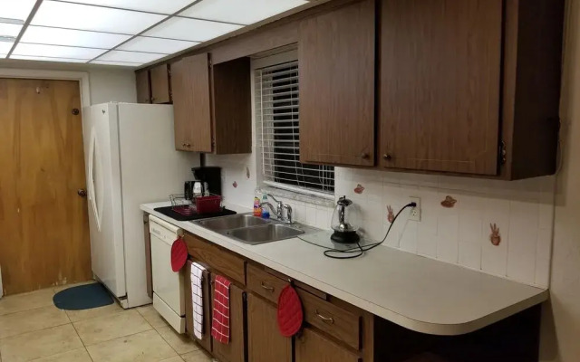 2Bed 2Bath Half Duplex Home