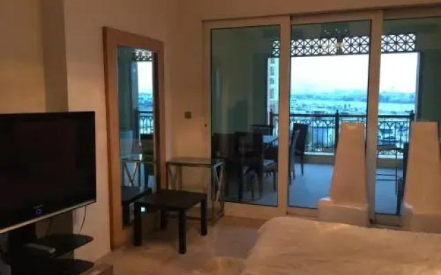 Yanjoon Holiday Homes - Marina Residence