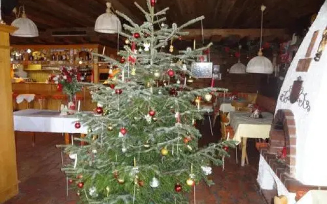 Gasthof Alpenrose und Pension Nina