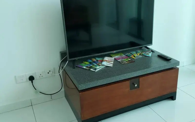 Sky Loft Premium Suite by Homestay Tawakkal