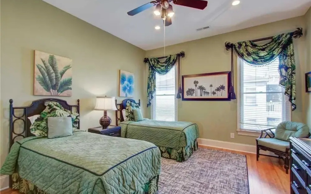 33rd Avenue 4 by RedAwning