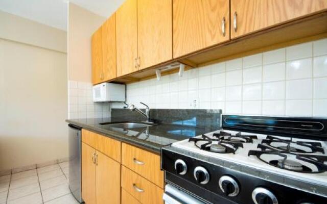 Waikiki Shore 305 (beachfront/balcony)