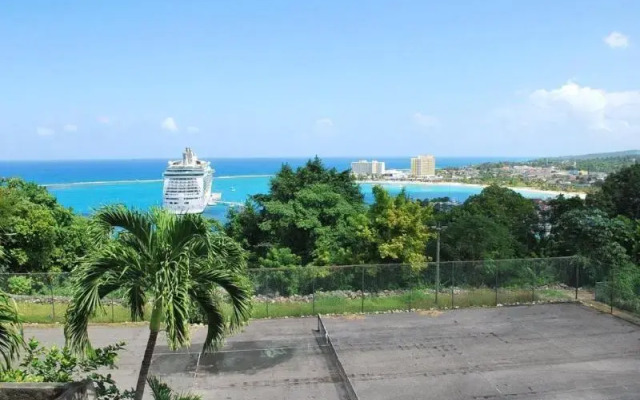 Columbus Heights Sea View
