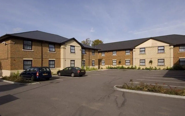 Premier Inn Bracknell Central Hotel