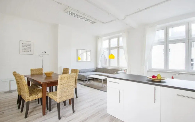 Primeflats - Lofts am Flugfeld Tempelhof