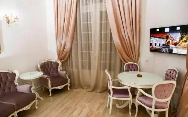 Bliss Residence - Baroque